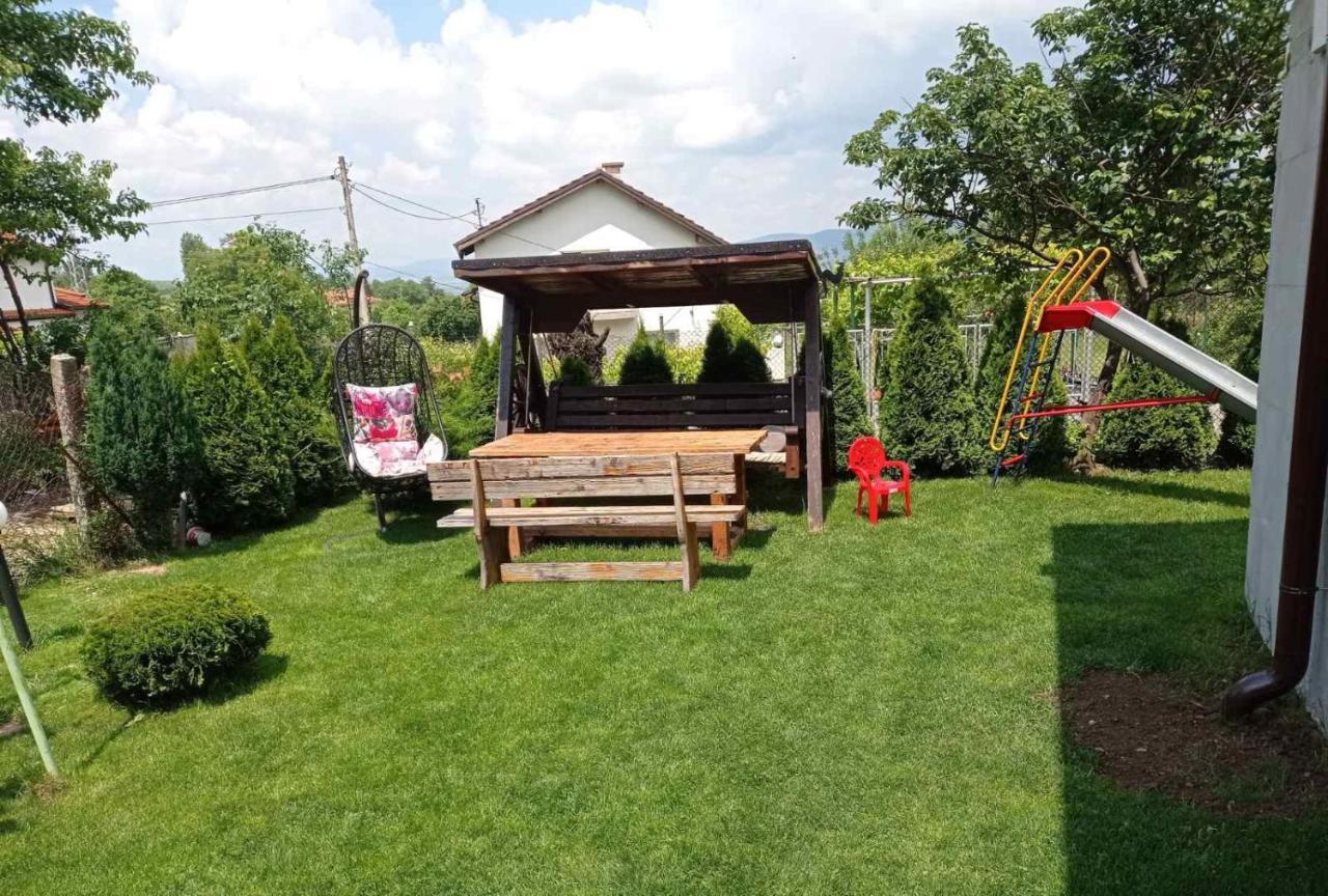 Семейна Къща Лазарови Sapareva Banya Exterior photo