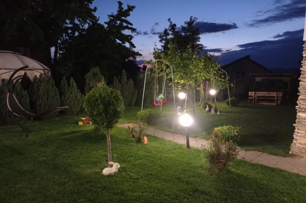 Семейна Къща Лазарови Sapareva Banya Exterior photo